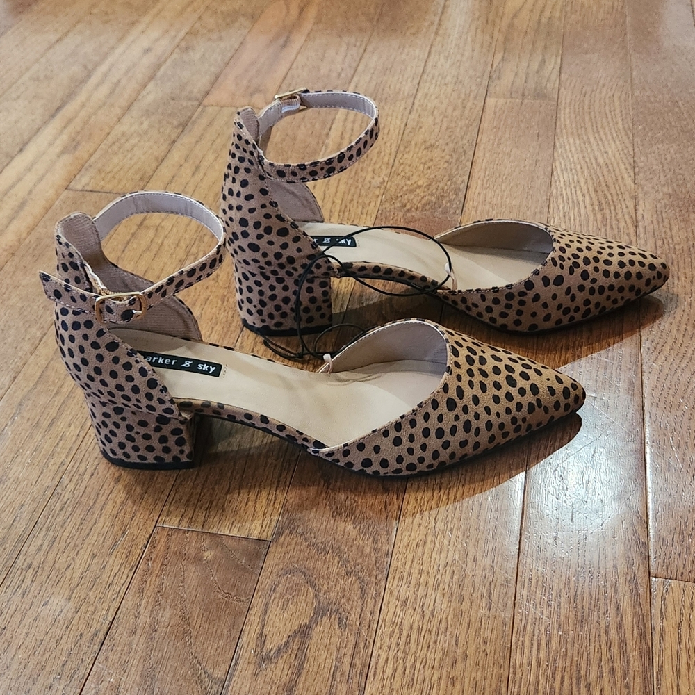 NWOT Parker & Sky chunky heels